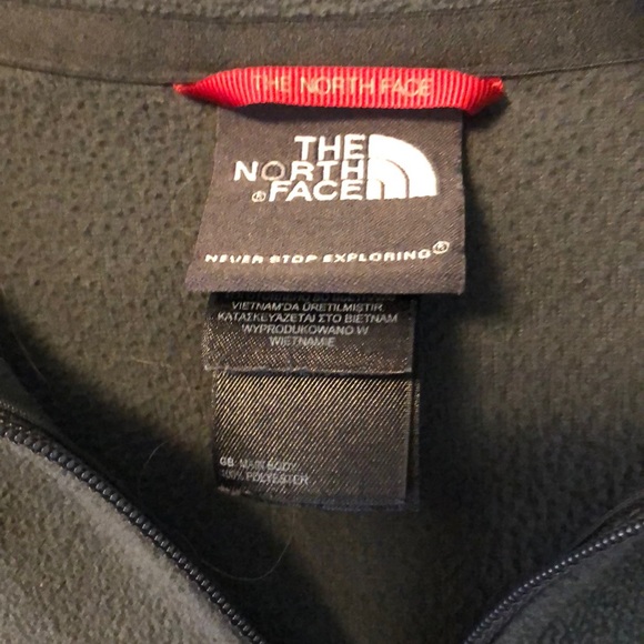 The North Face 1/4 zip fleece - Picture 2 of 4